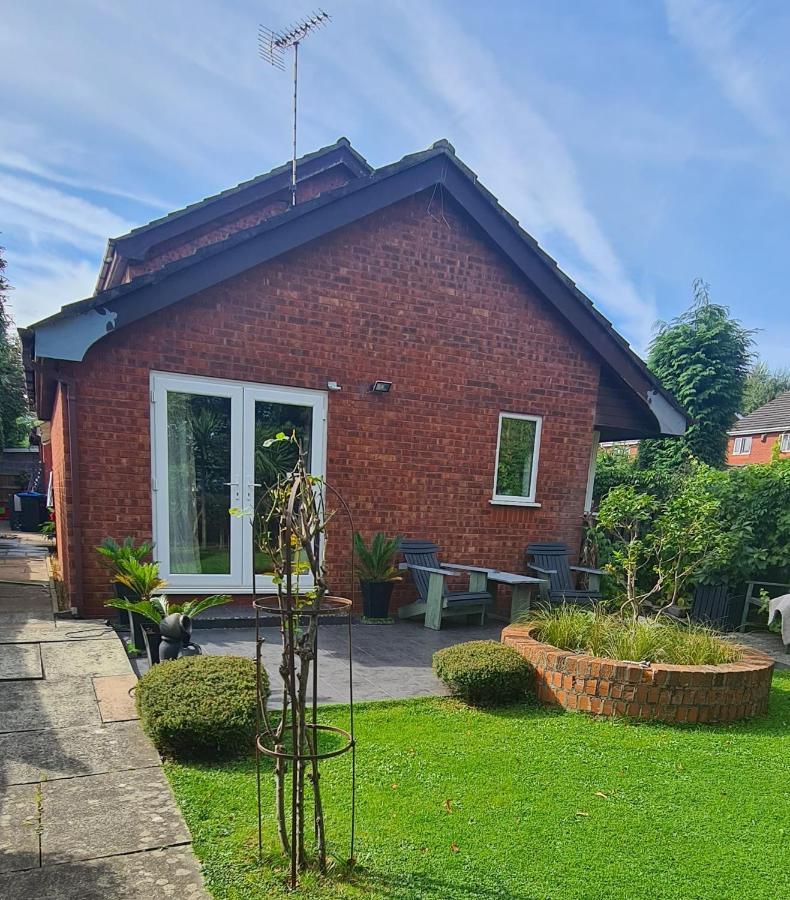 Spacious, 5 Bed House For 9 In Chester Exterior foto
